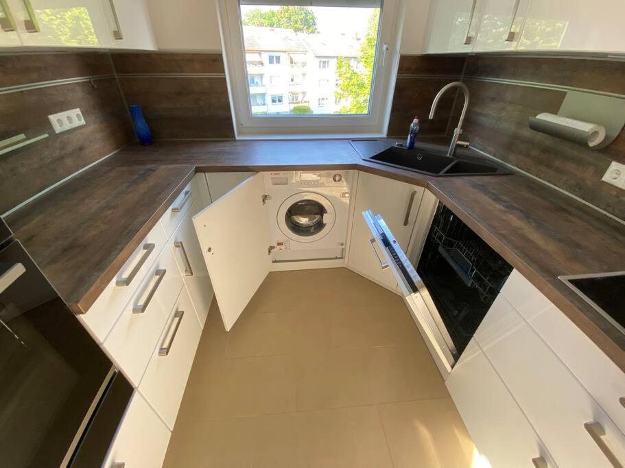 Luxury Apartment With Air Conditioning & Jaccuzzi Near Frankfurt Wiesbaden Hofheim am Taunus Exterior photo