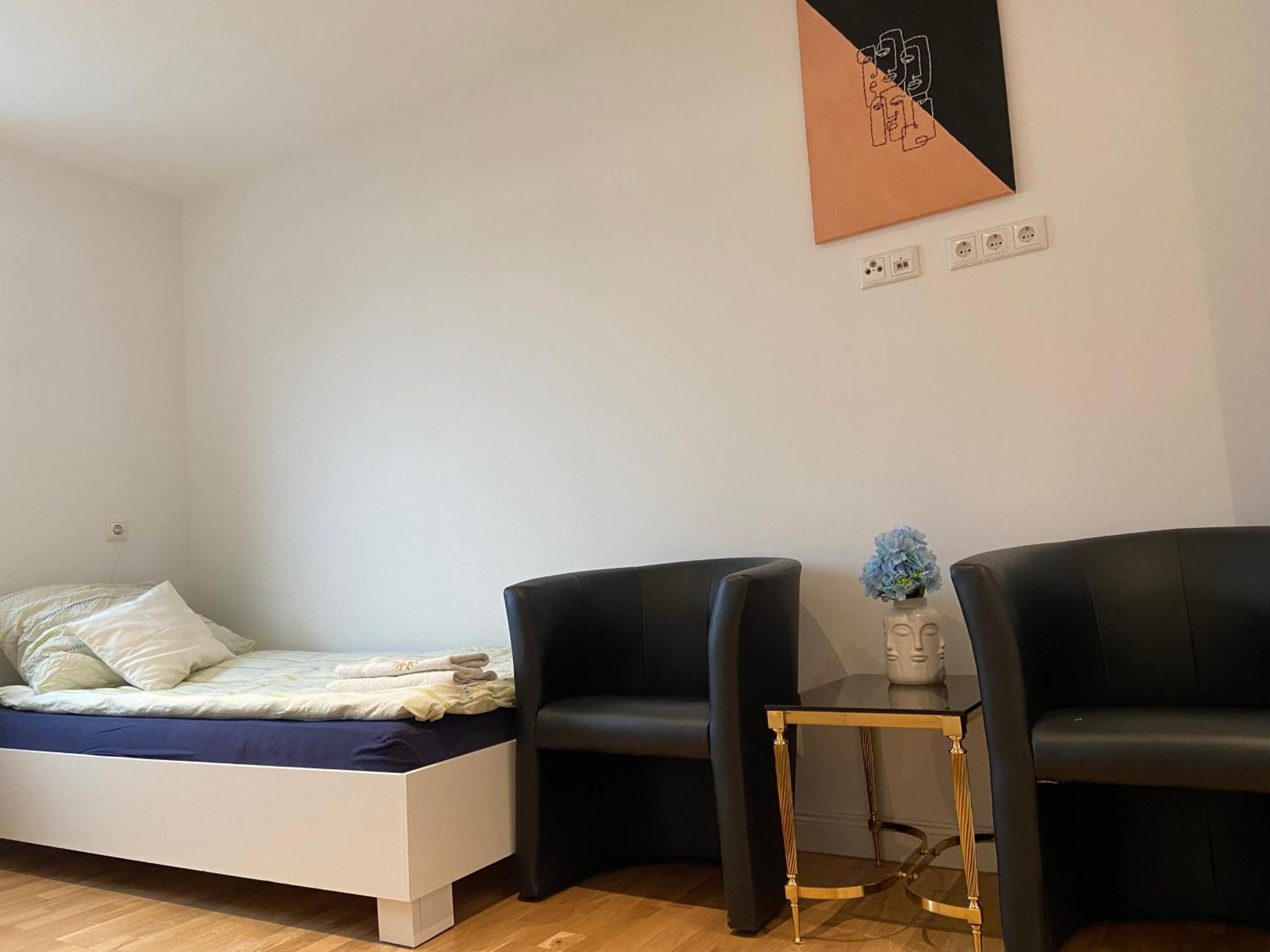 Luxury Apartment With Air Conditioning & Jaccuzzi Near Frankfurt Wiesbaden Hofheim am Taunus Exterior photo